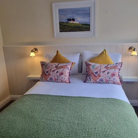 Ashe's فندق مبيت وإفطار 4*