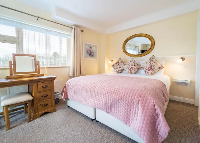 Ashe's Bed & Breakfast 4*